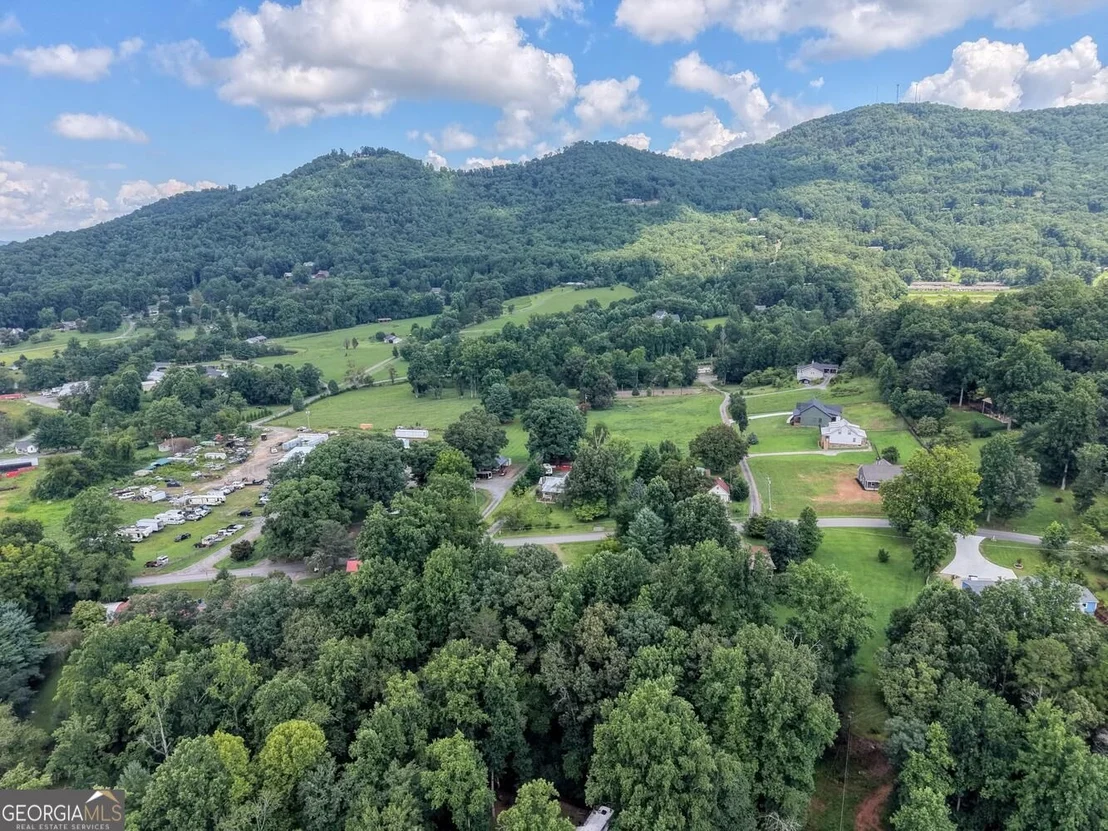 Photo of 723 Bugscuffle Road