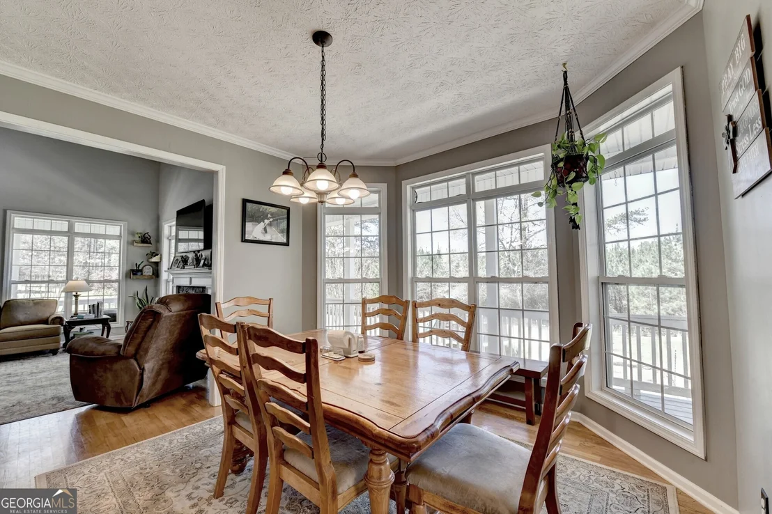 Photo of 1555 Lower River Road