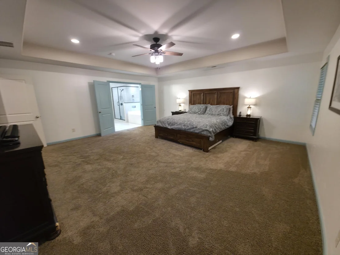 Photo of 96 Oak Leaf Way