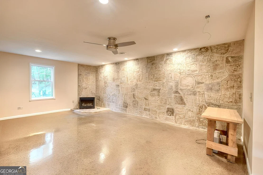 Photo of 20 Eagle Heights Road