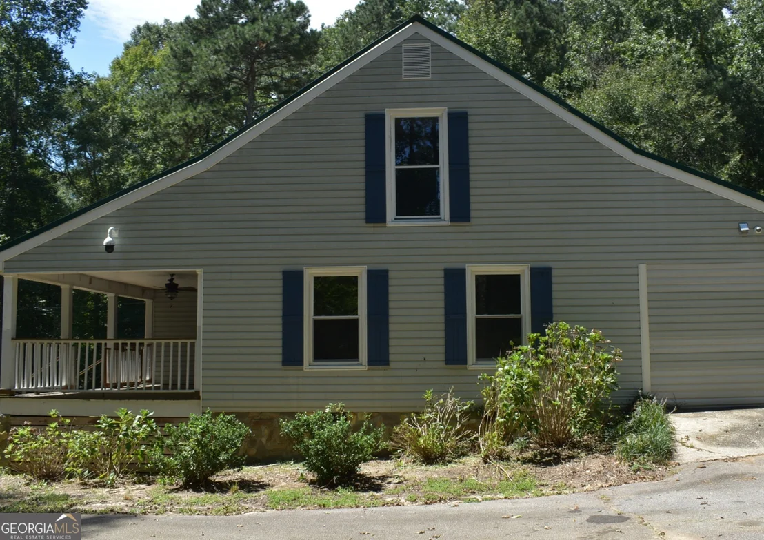 Photo of 1726 Highway 81 W