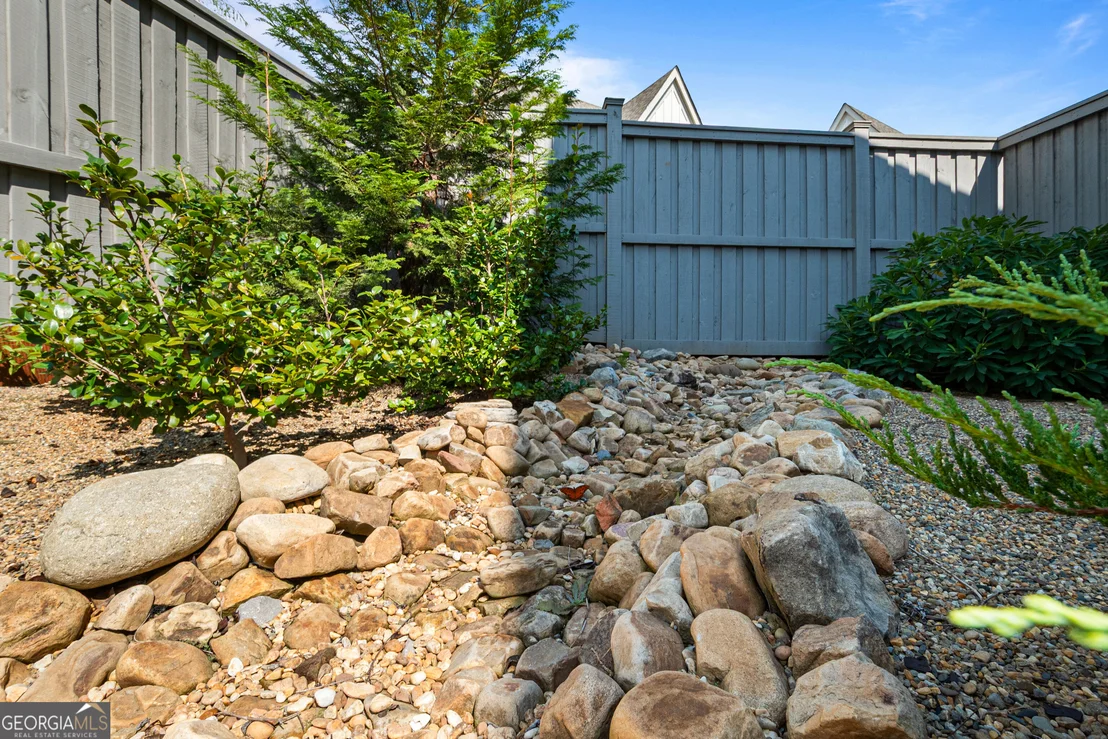 Photo of 220 Arbor Garden Circle
