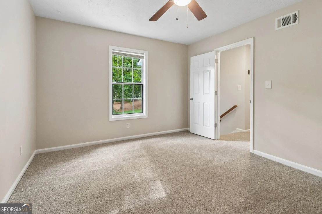 Photo of 385 Tyson Circle
