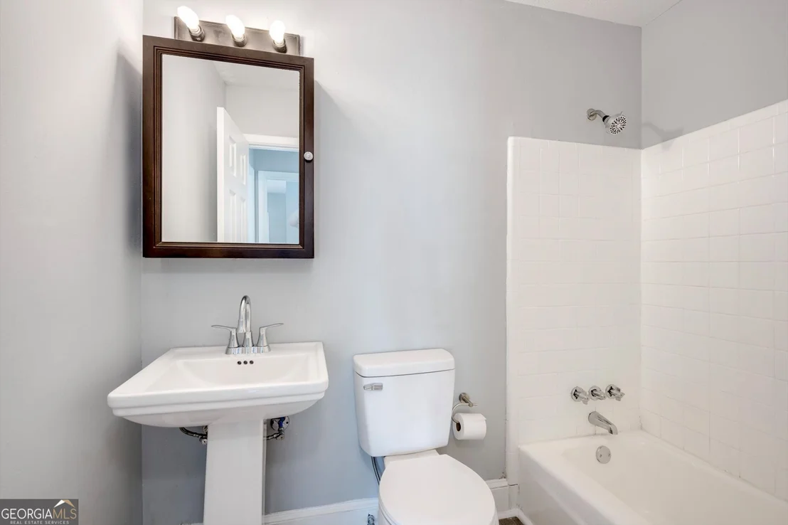 Photo of 2320 Mimosa