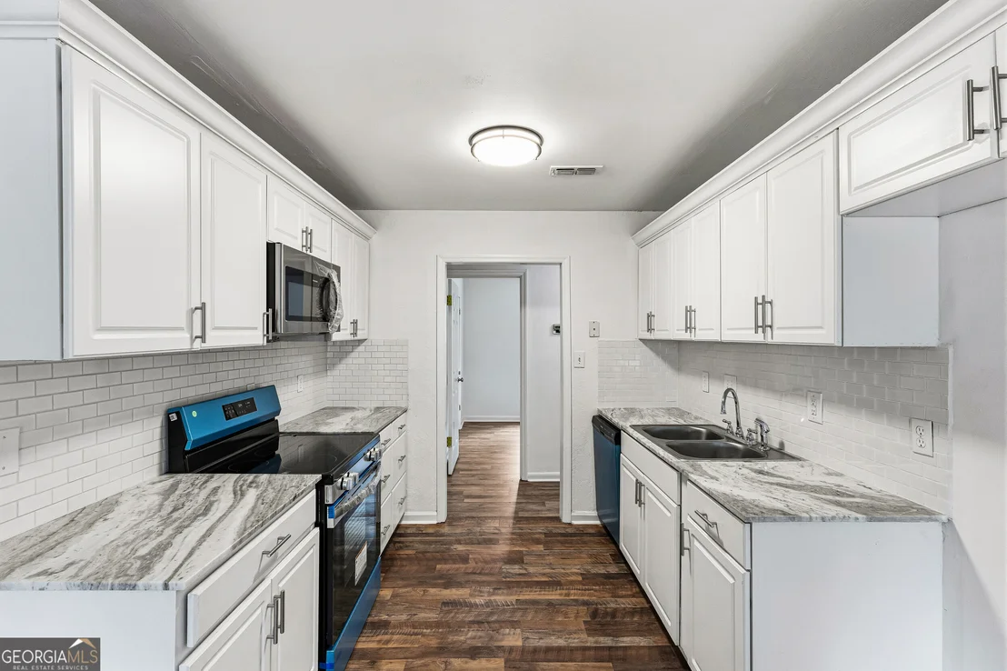 Photo of 2498 Carroll Drive