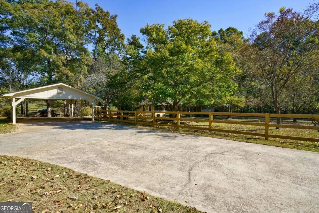 Photo of 8100 Hog Mountain Road