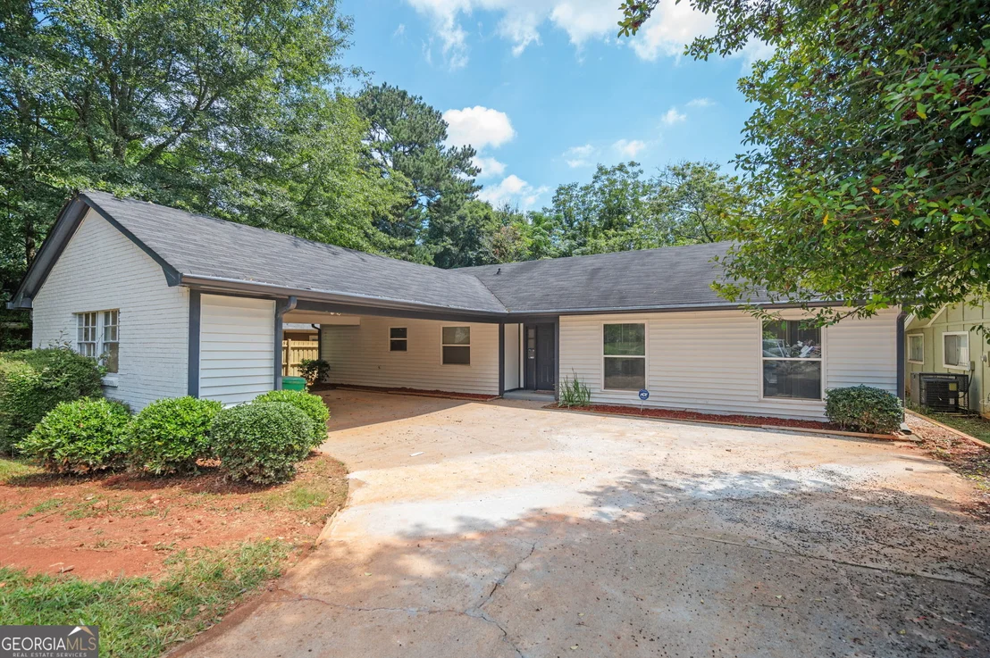 Photo of 1130 Mannbrook Drive