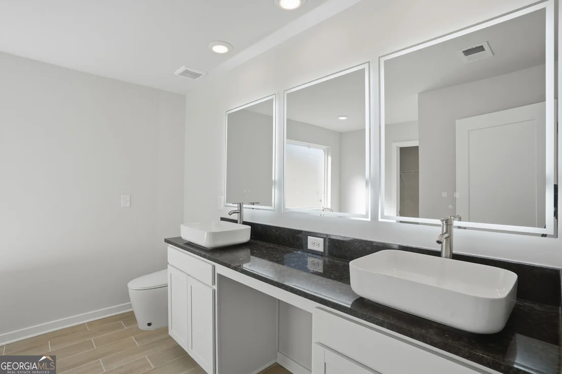 Photo of 302 Glenhaven Drive