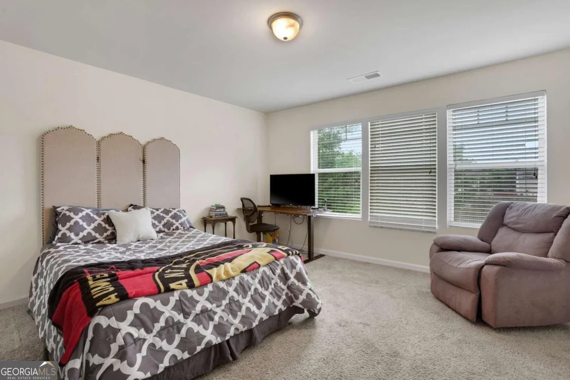 Photo of 615 Mulberry Park Circle
