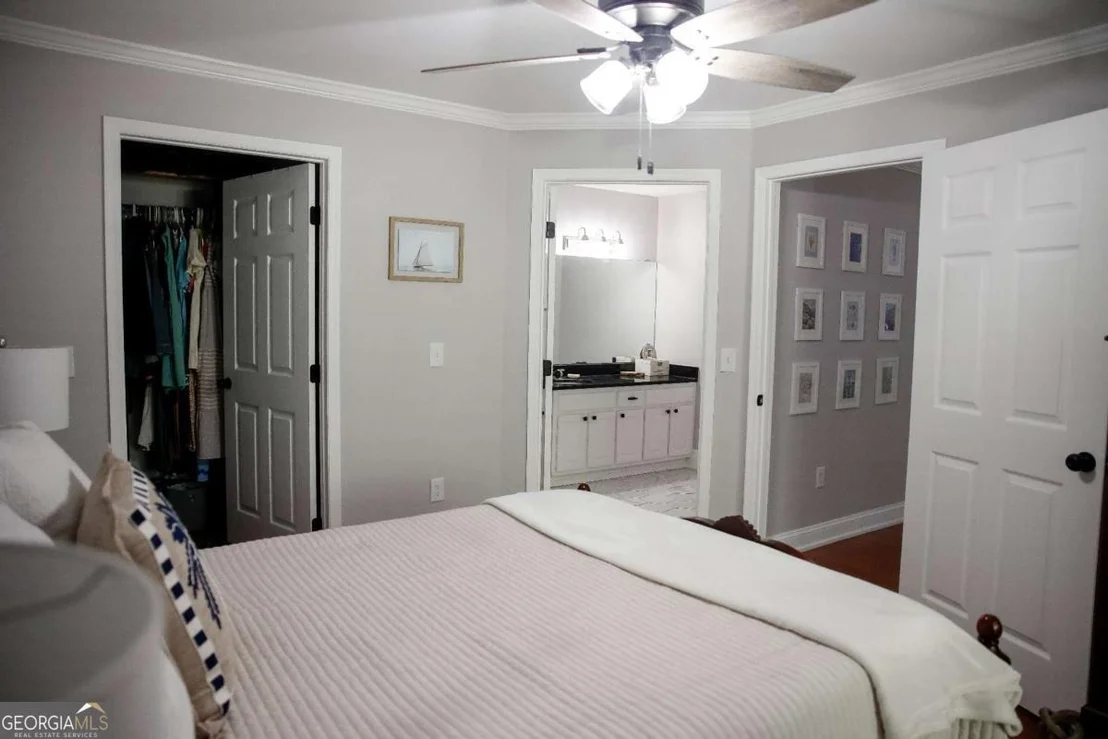 Photo of Unit 921 at 12300 Apache Avenue