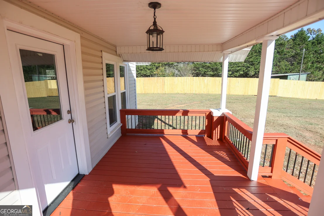 Photo of 1045 Fairview School Road