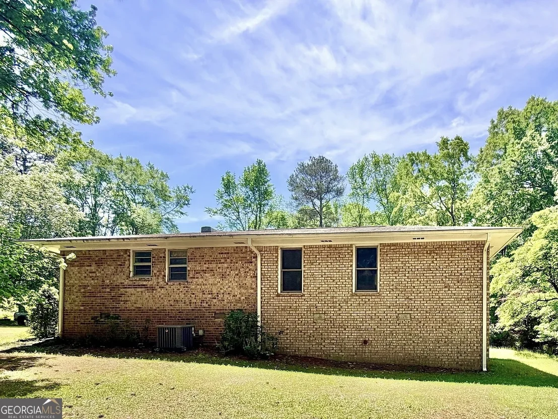 Photo of 345 Elliott Road