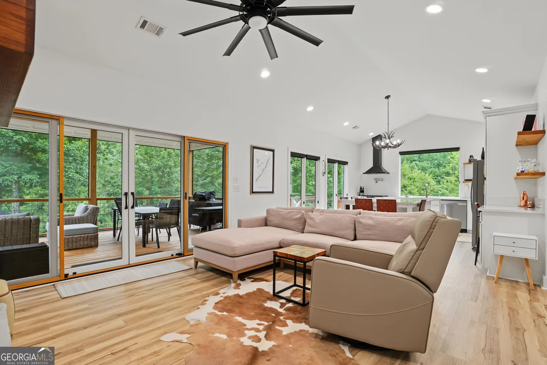Photo of 3286 Panorama Drive