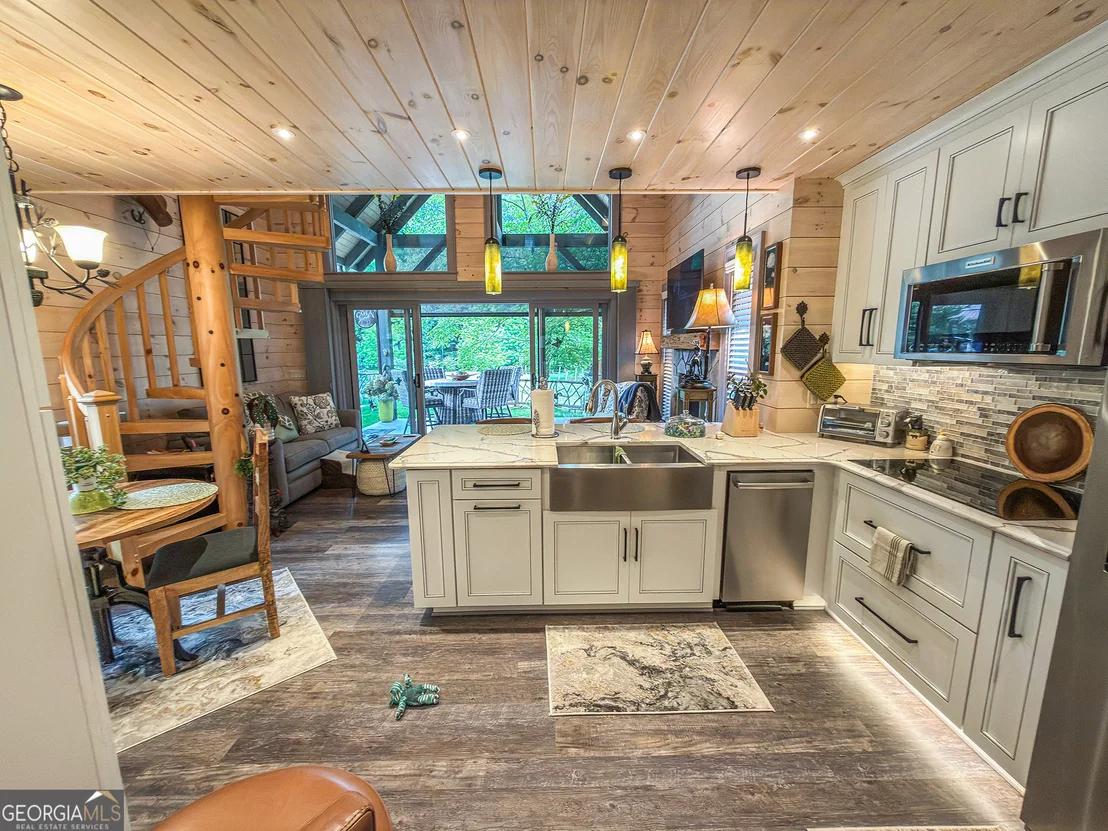 Photo of 111 Wildflower Road