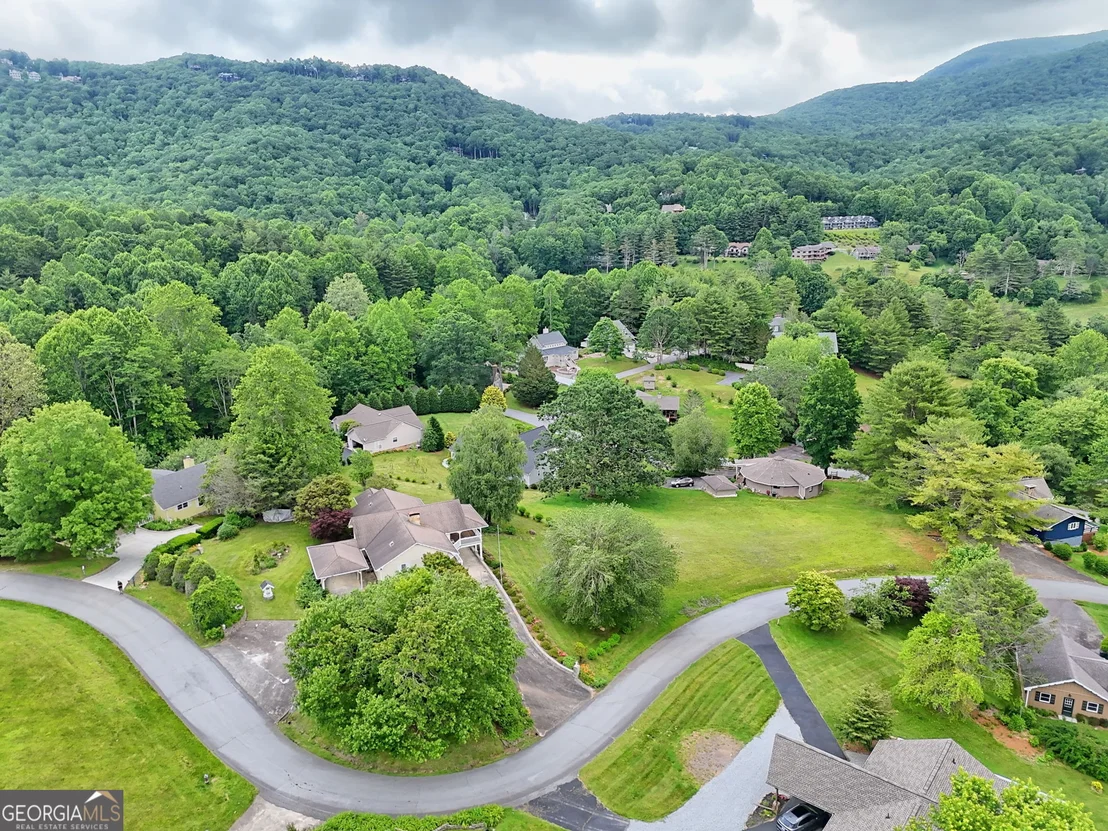 Photo of 70 Fairway Lane