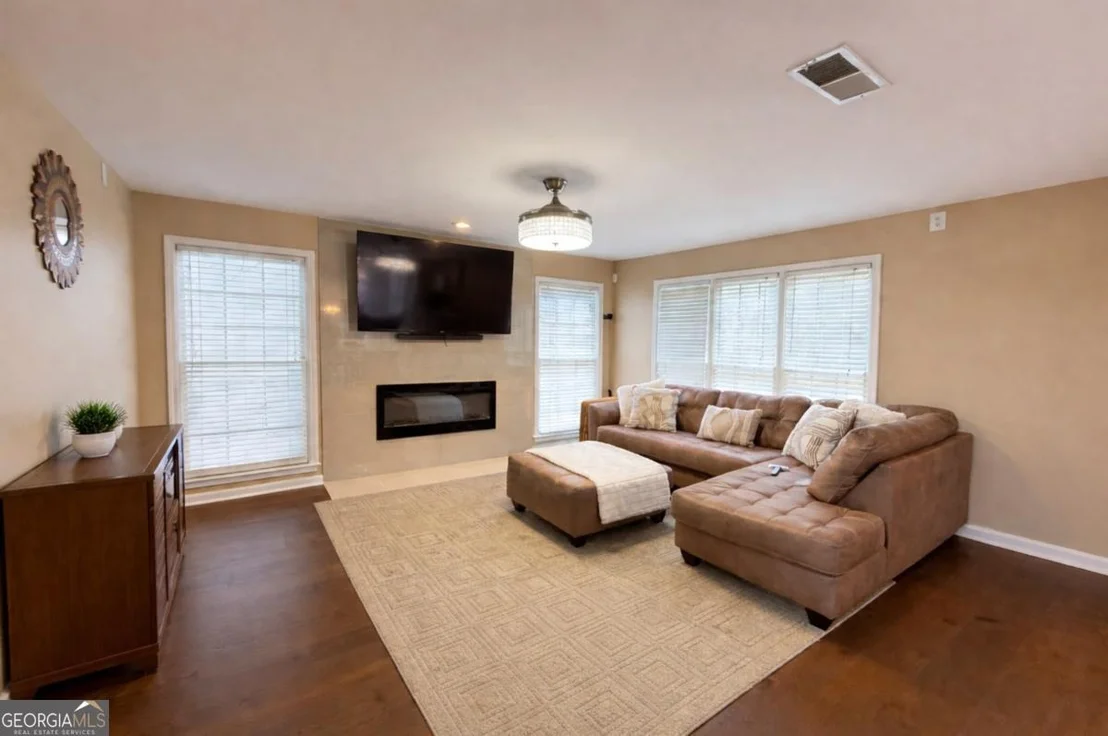 Photo of 2425 Harbin Springs Cove