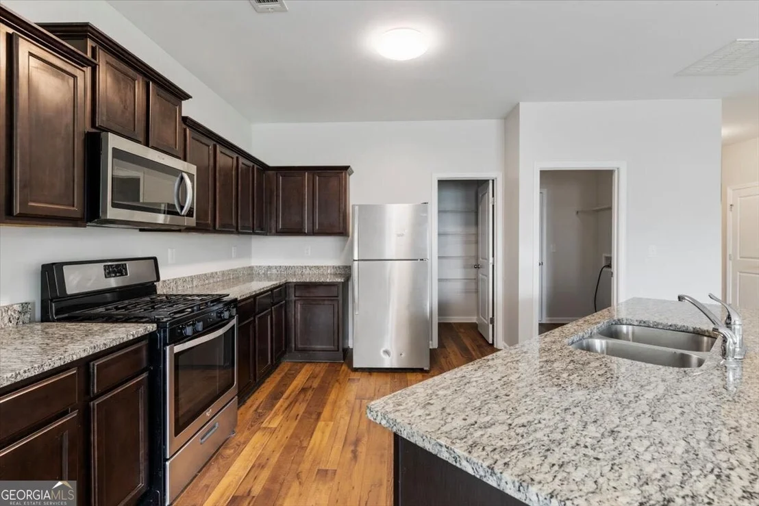 Photo of 703 Independence Avenue