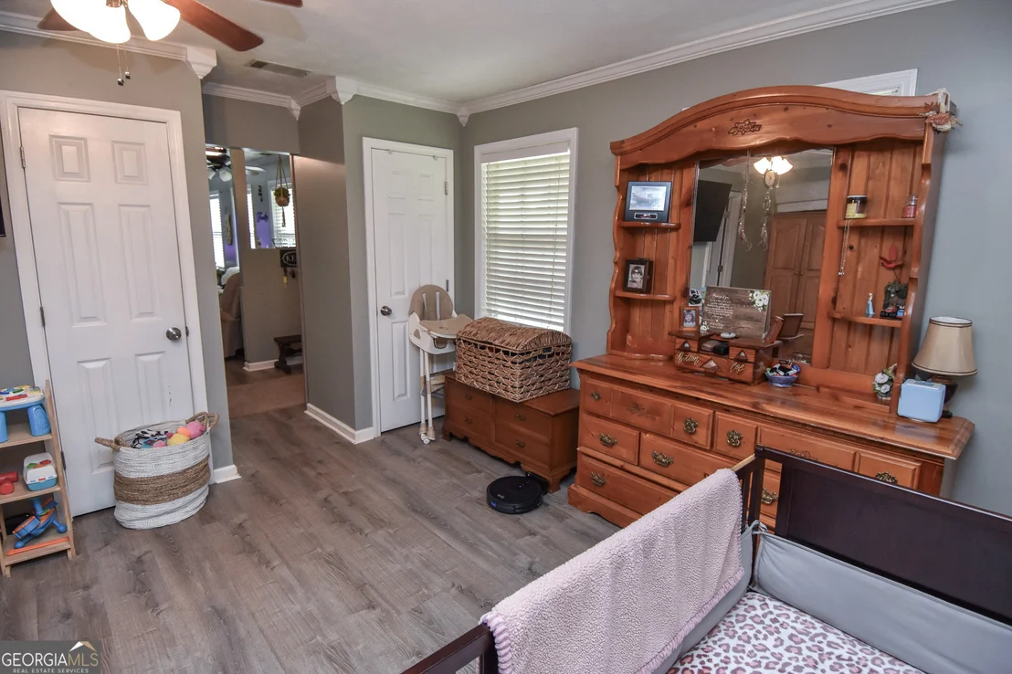 Photo of 1579 Van Buren Road