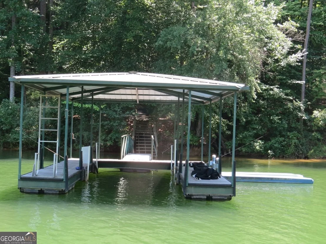 Photo of 237 Waters Edge Court