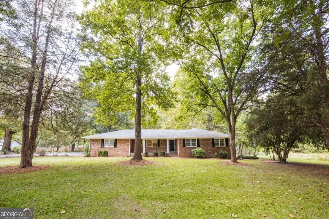 Photo of 1186 ROBERT HARDEMAN Road