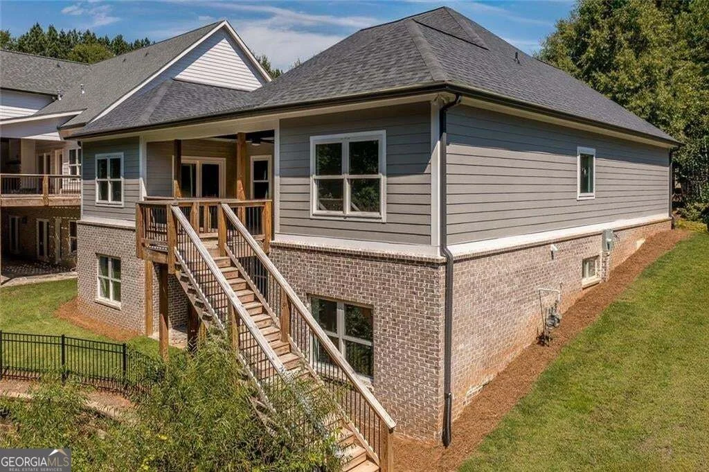 Photo of 5812 Swinging Gate Road