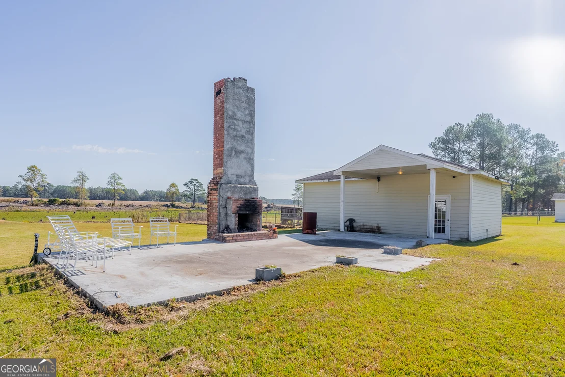 Photo of 6664 Southside Drive