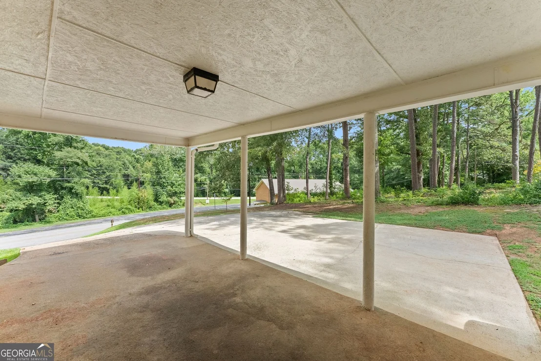 Photo of 47 Cherokee Boulevard
