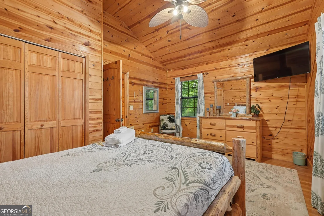 Photo of 1130 Sutton Road