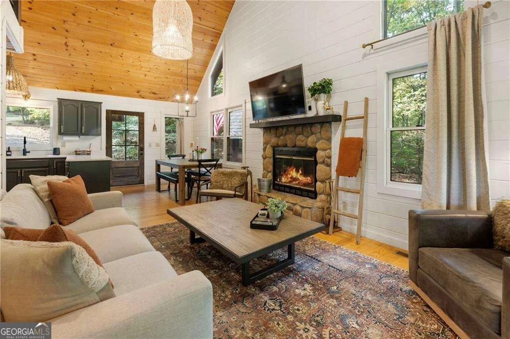 Photo of 120 Brookhaven Trail