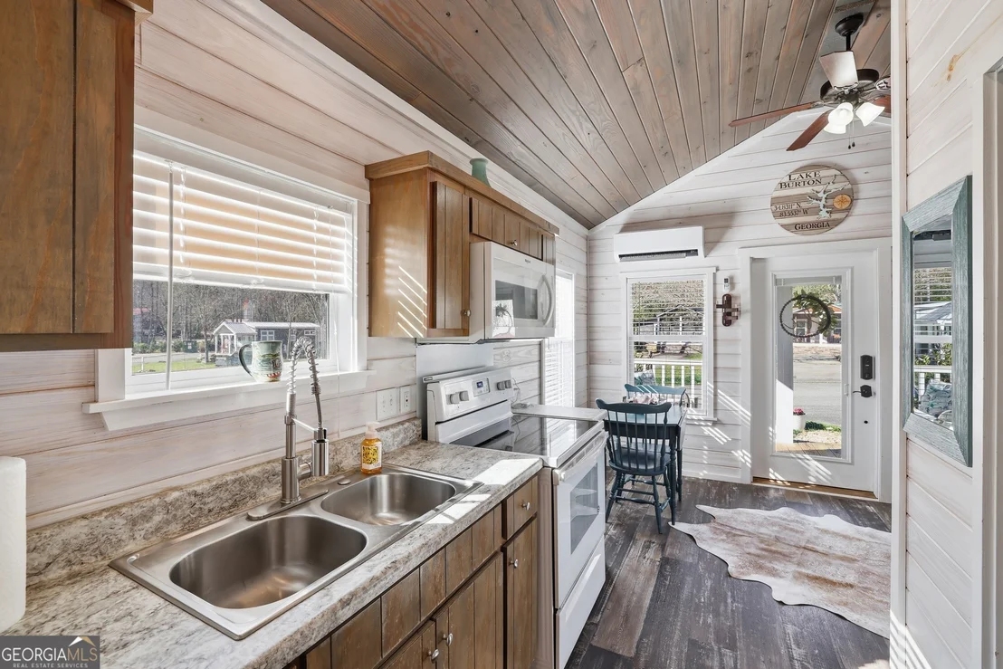 Photo of Unit LOT35 at 4960 Laurel Lodge