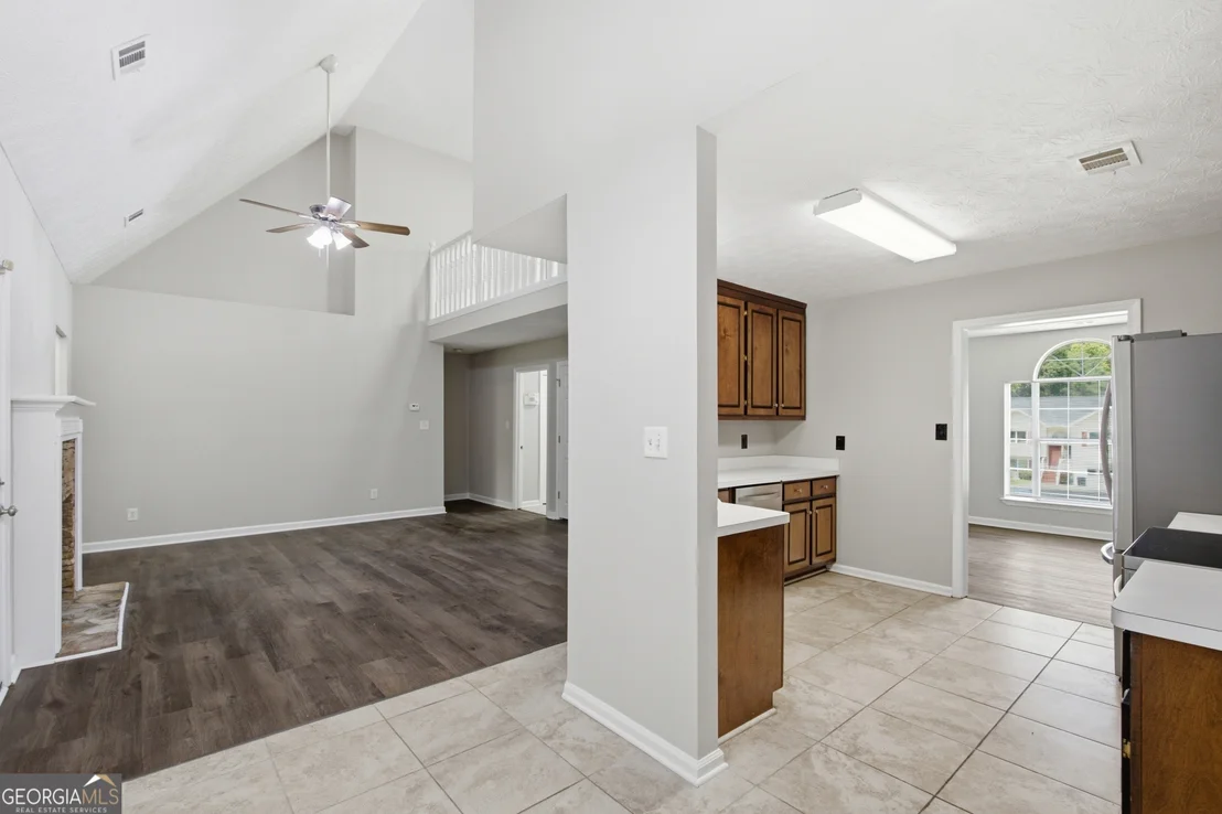 Photo of 5482 Riverside Drive