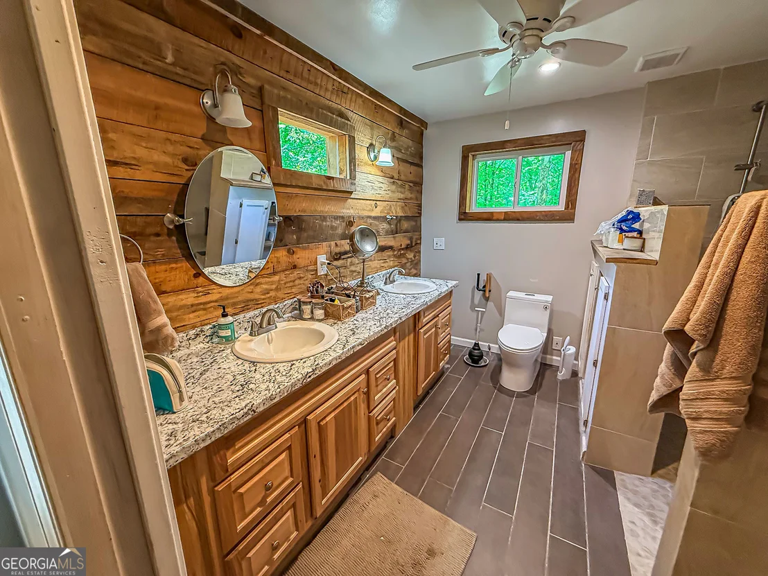 Photo of 407 Hillside Drive