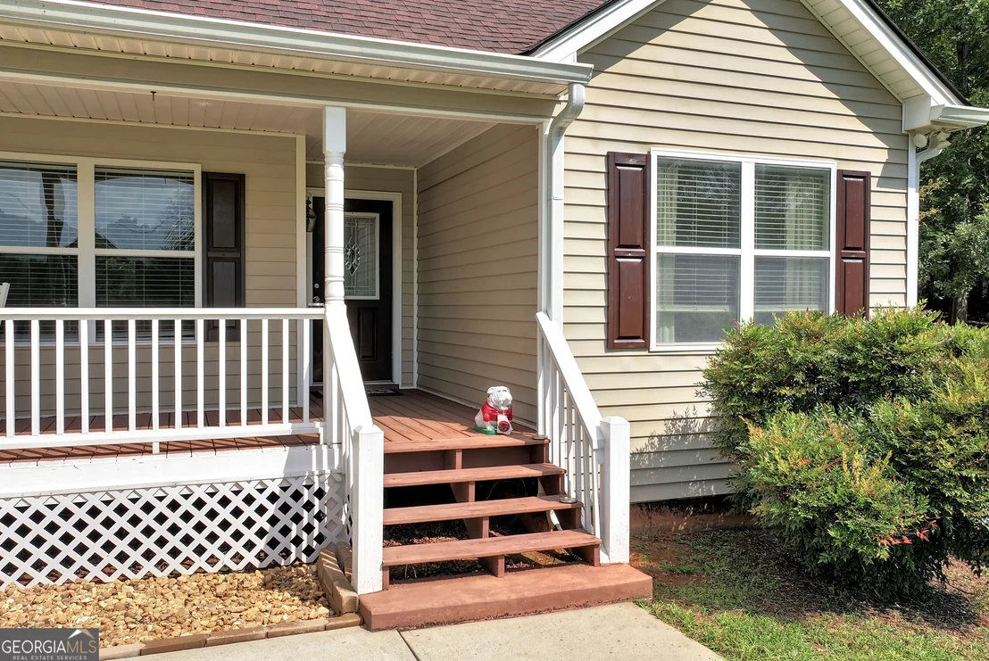 Photo of 817 Bluejay Way