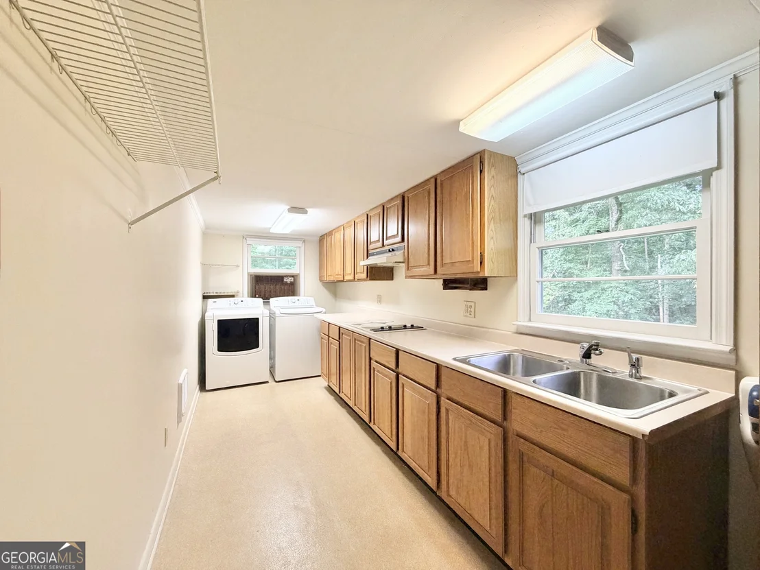 Photo of 345 Elliott Road