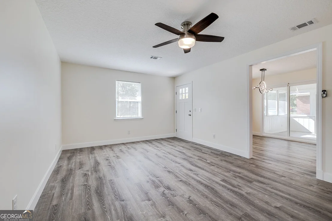 Photo of 308 E 4th Street