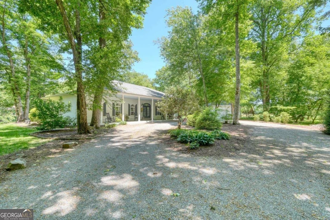 Photo of 198 Riverbend Drive