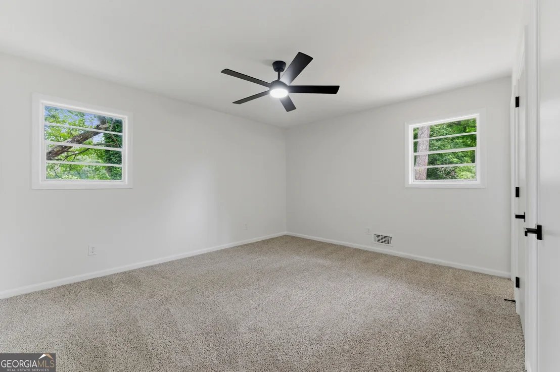 Photo of 5824 Oakleaf Way
