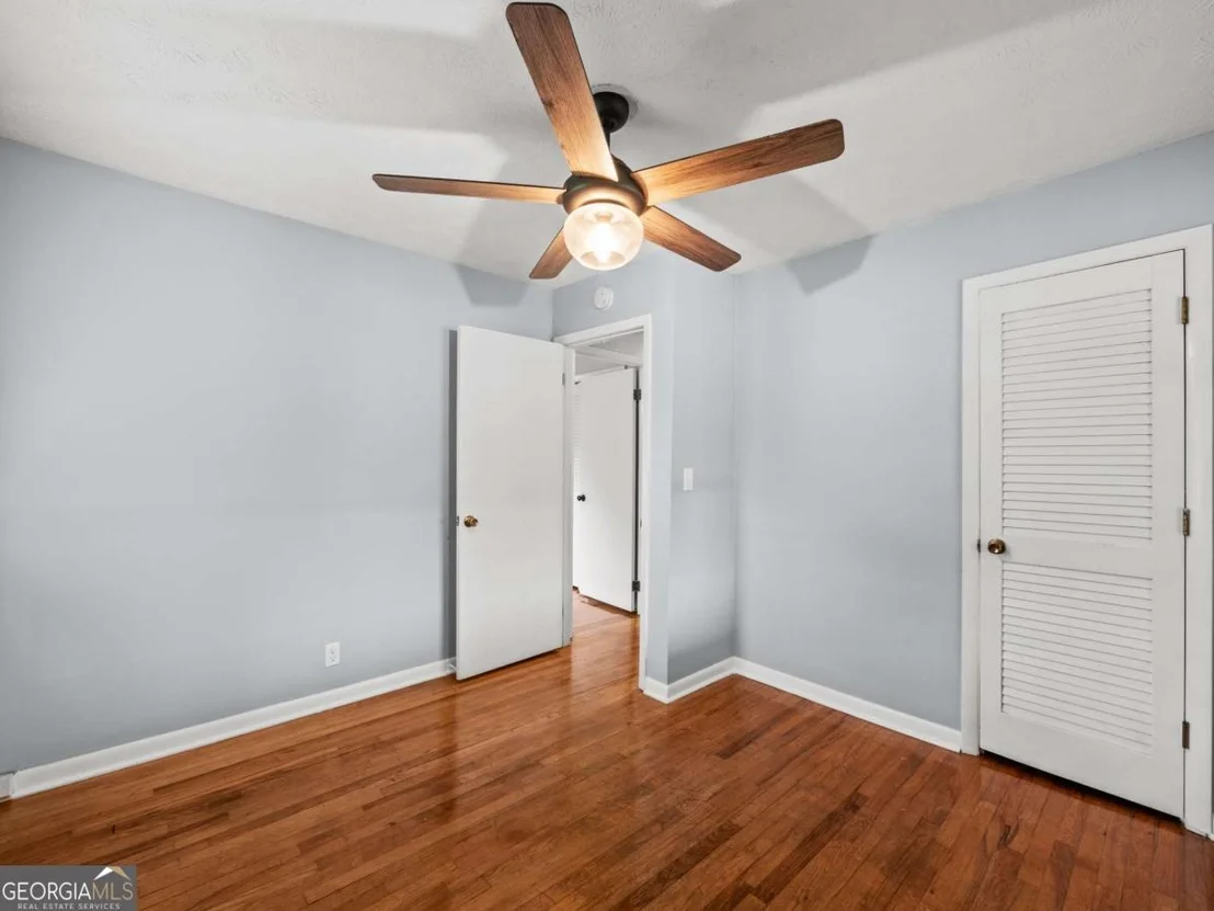 Photo of 617 Lakeview Drive