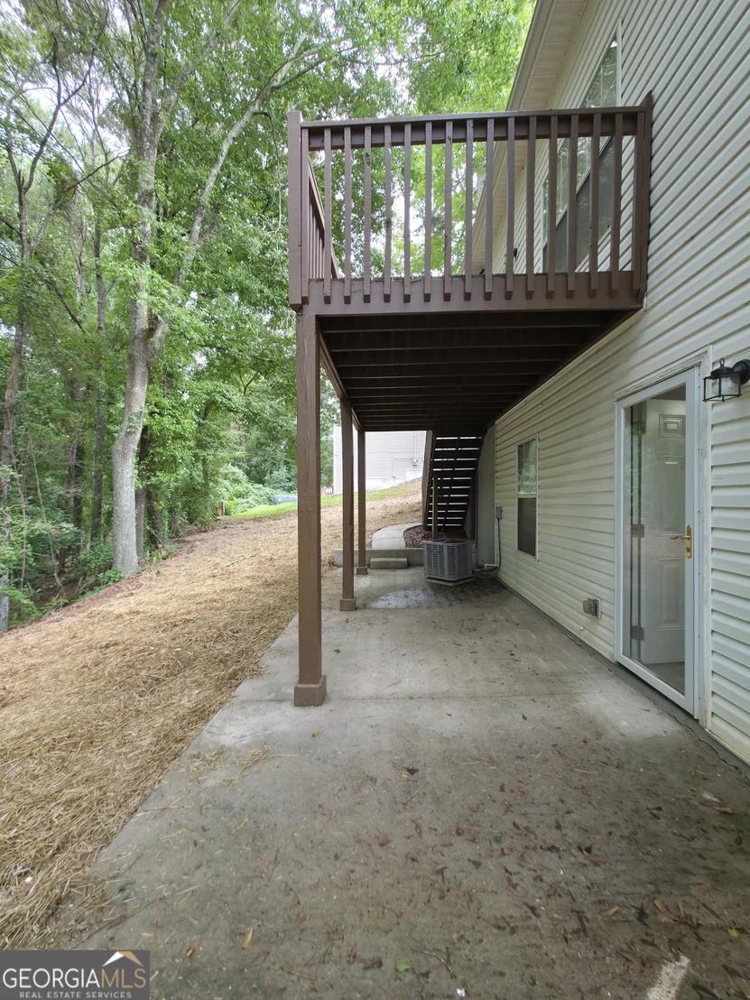 Photo of 160 Williamsburg Way