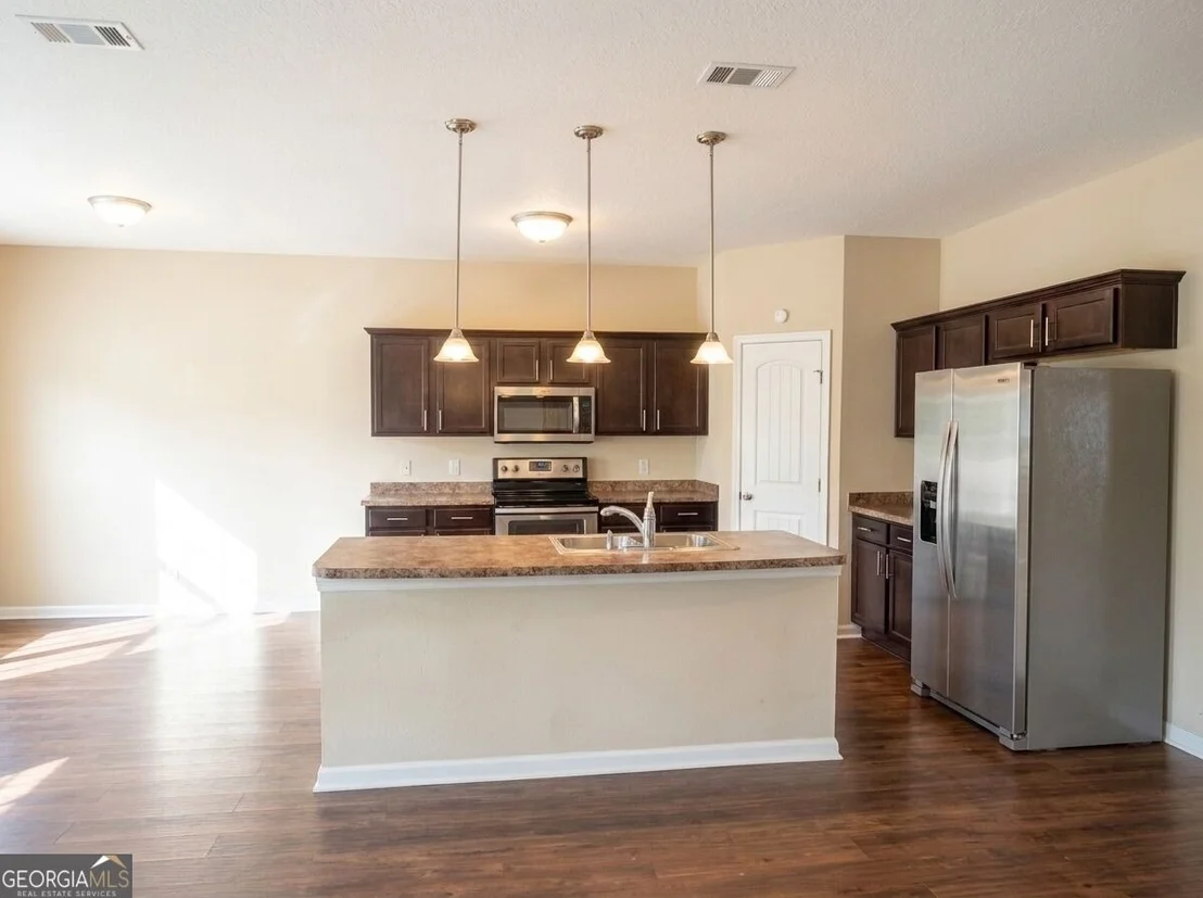 Photo of 1321 Windrow Drive