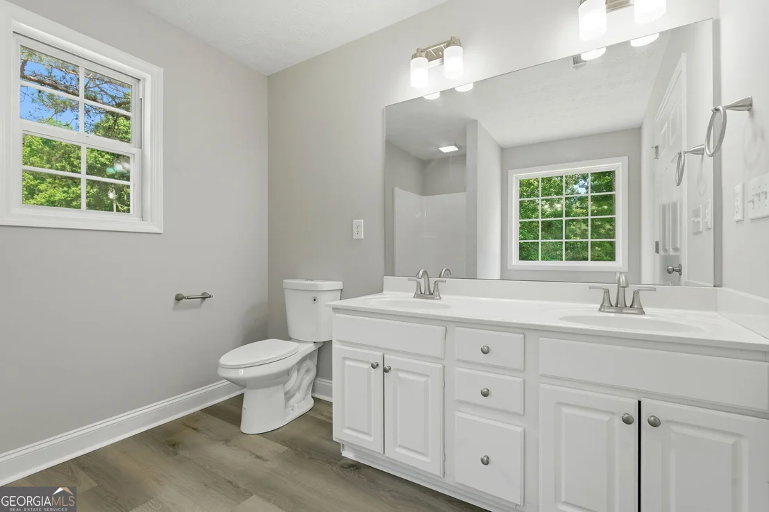 Photo of 155 Oak Hill Circle