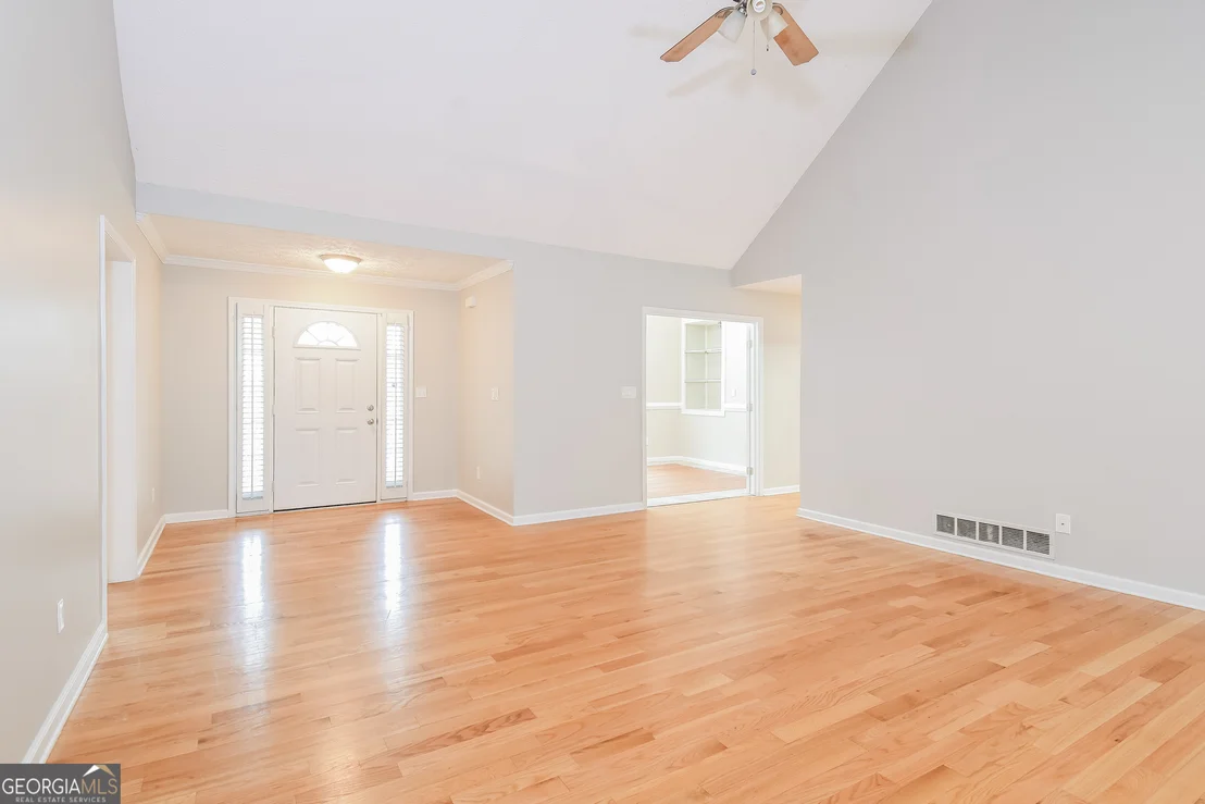 Photo of 115 Springfield Way