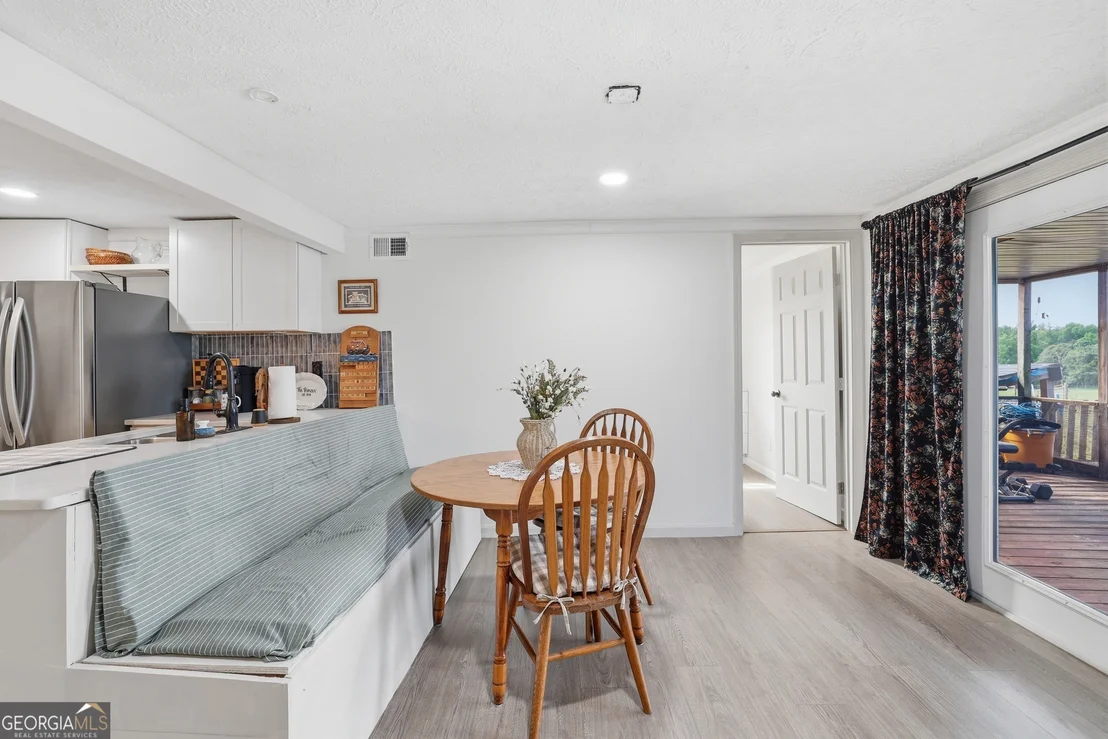 Photo of 5525 Sandy Cross Road