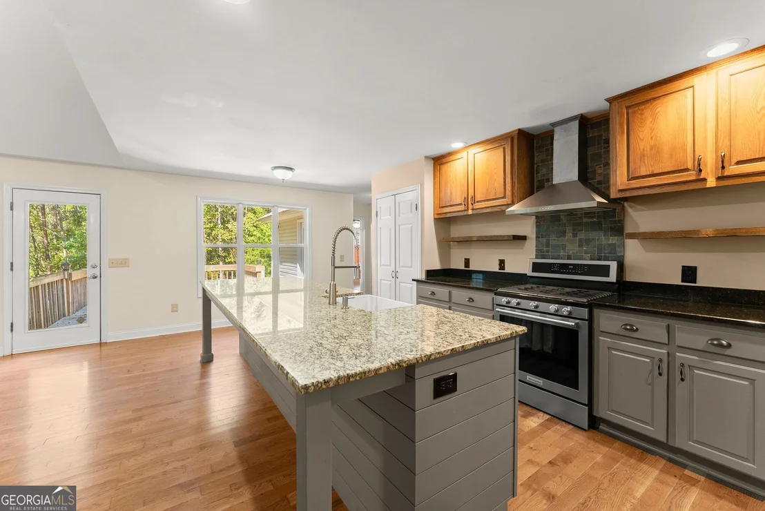 Photo of 227 Clarkesville Heights Drive