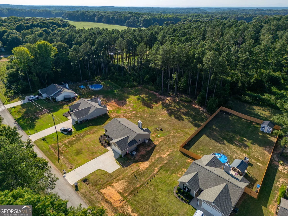 Photo of 648 Walnut Drive