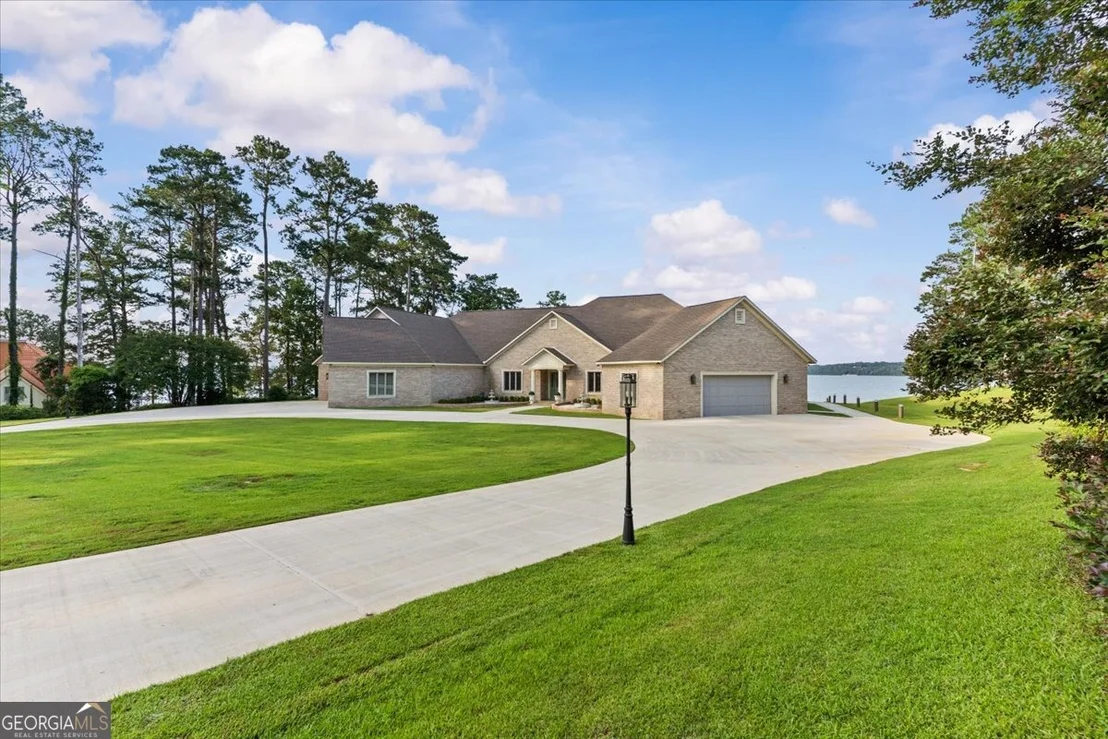 Photo of 208 MERION Drive