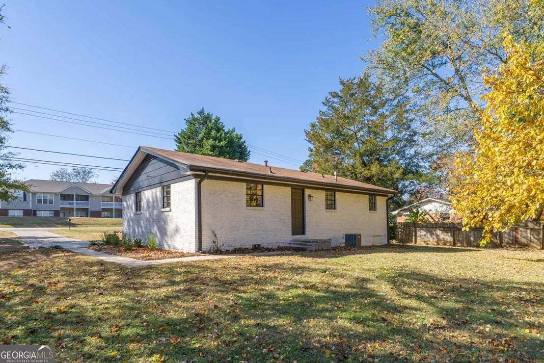 Photo of 511 Lee Byrd Road