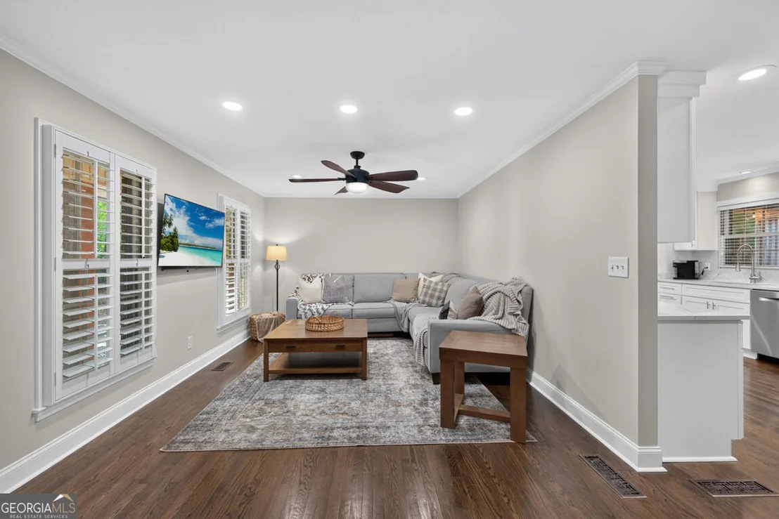 Photo of 327 Dickson Drive