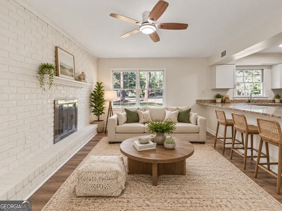 Photo of 607 Glenbrook Road
