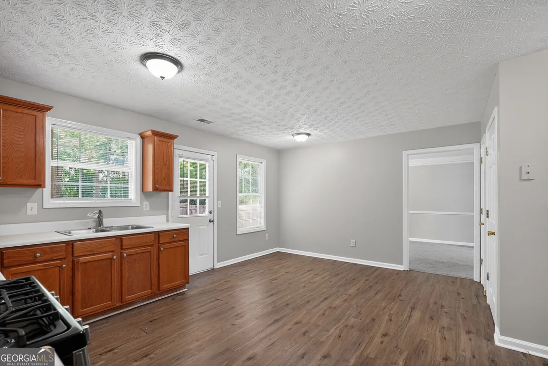 Photo of 784 Sinclair Way